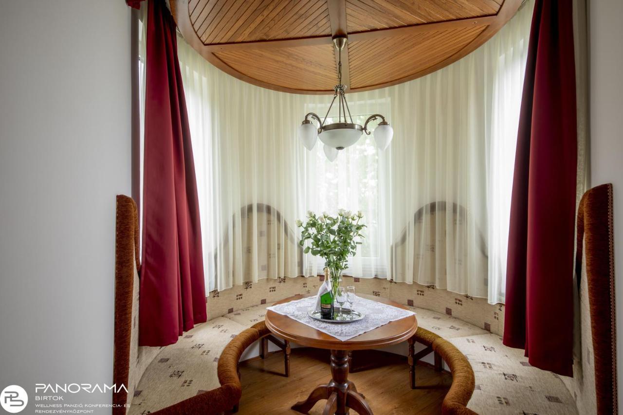 Panoráma Birtok - Wellness Panzió, Konferencia és Rendezvényközpont Acomodação com café da manhã Győrújbarát Exterior foto